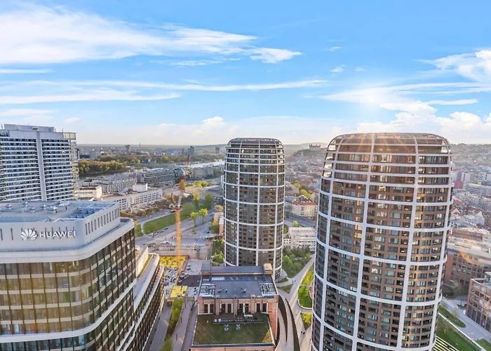 아파트 Skypark 1-Bedroom Apartment On Floor 11 With Park View And Parking By Skyviews 브라티슬라바