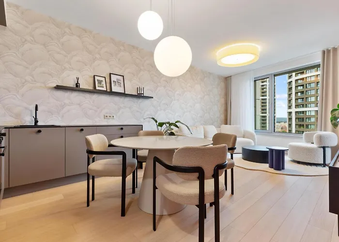 Skypark 1-Bedroom Apartment On Floor 11 With Park View And Parking By Skyviews Апартаменти *