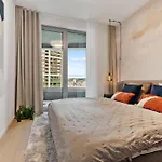 Skypark 1-bedroom On Floor 11 With Park View And Parking By Skyviews