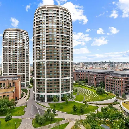 Skypark 1-bedroom On Floor 11 With Park View And Parking By Skyviews Pressburg